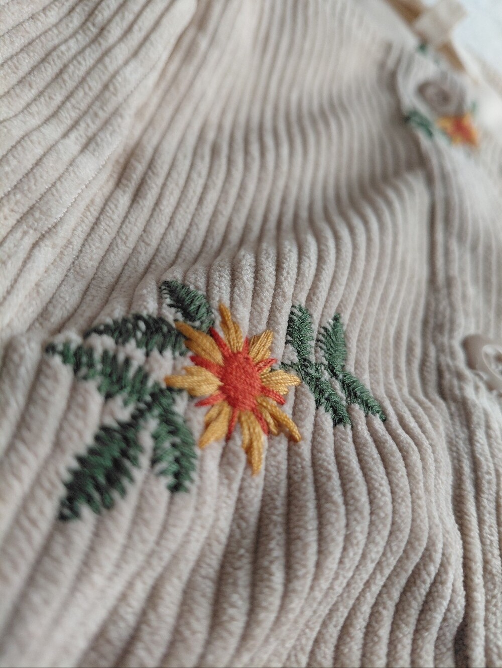 Listicle Cream Corduroy Floral Embroidered Mini Babydoll Dress Size Small - Picture 9 of 9